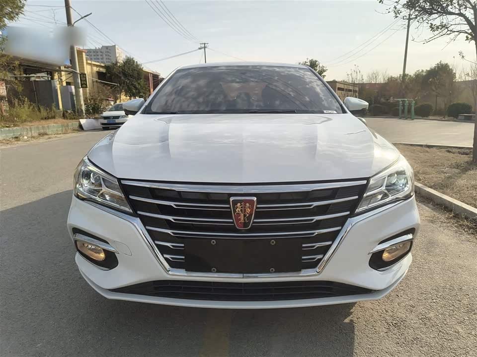 Roewe i5
