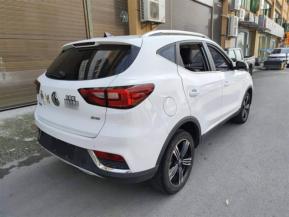 MG ZS