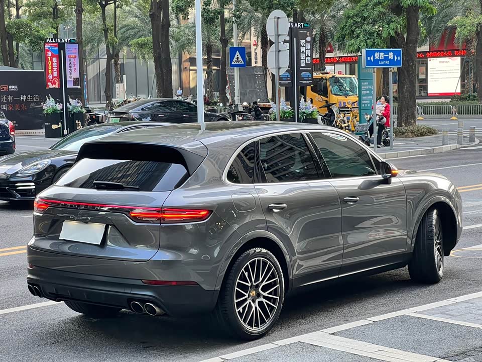 Porsche Cayenne