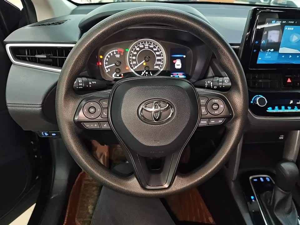 Toyota Corolla Sharp amplifier