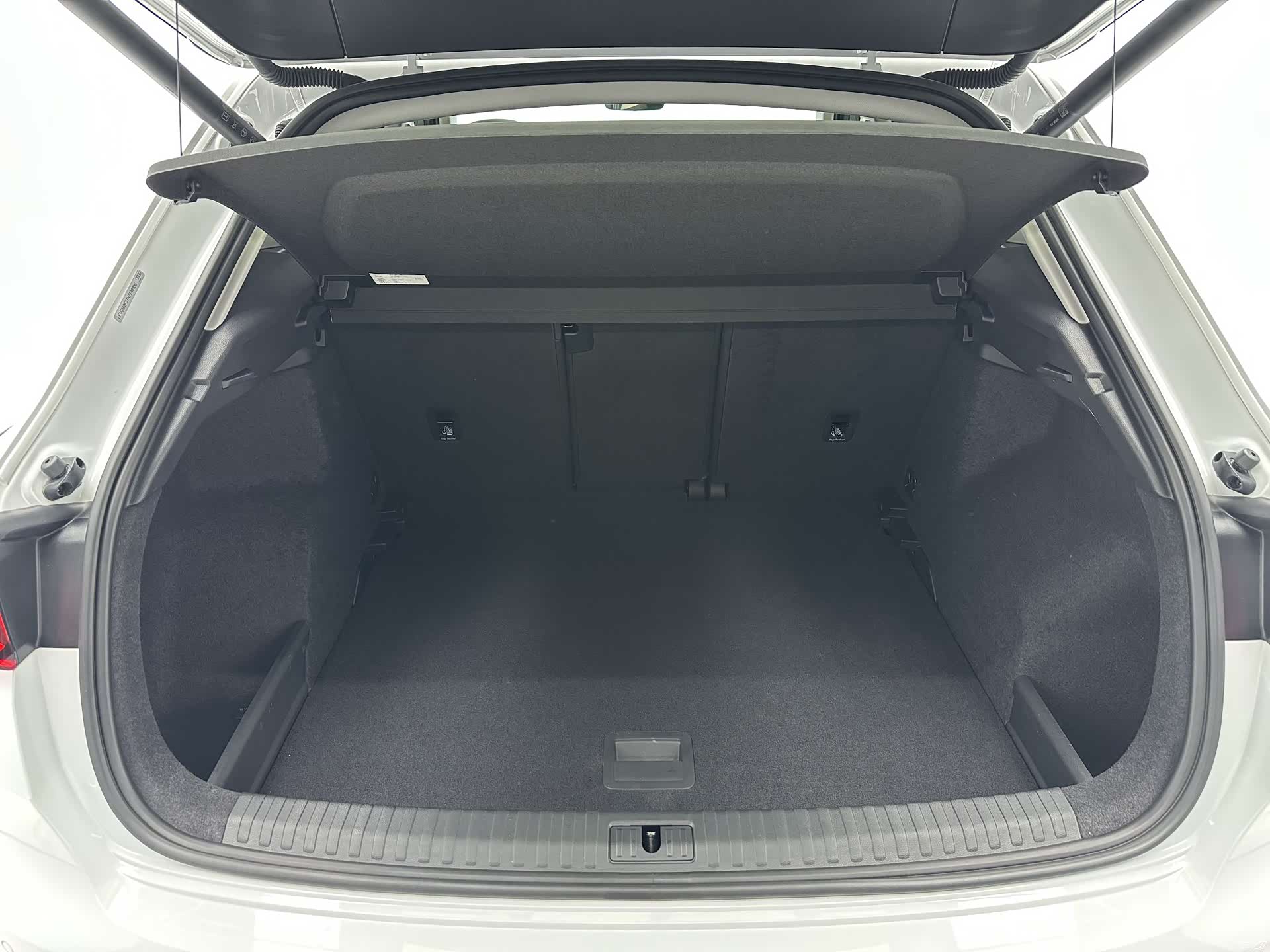 Audi Q3, 2023 18