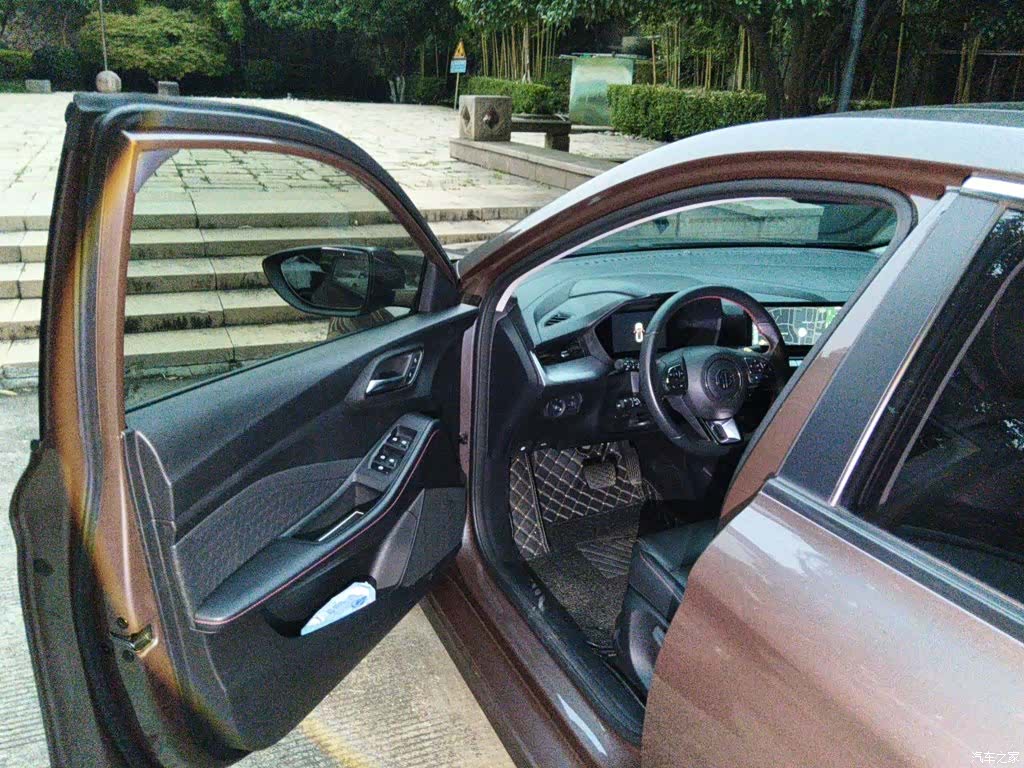 MG MG5, 2022 14