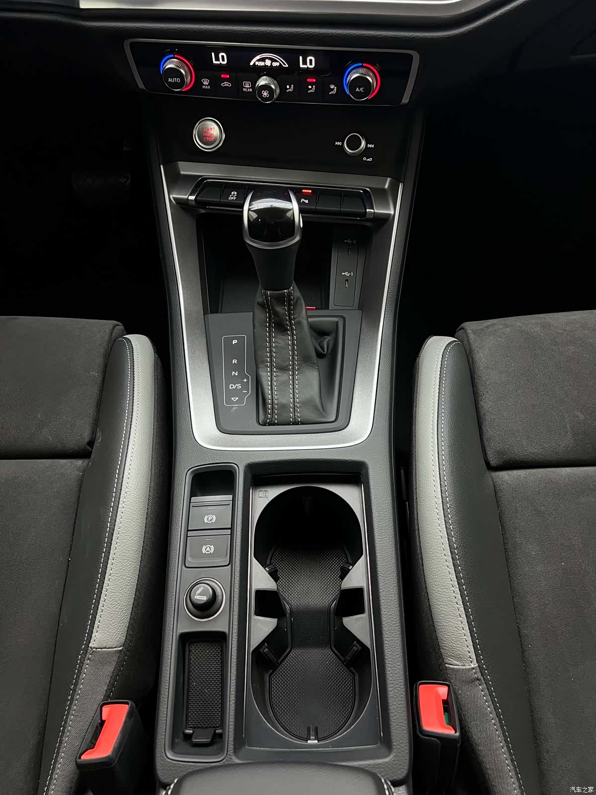Audi Q3, 2022 14