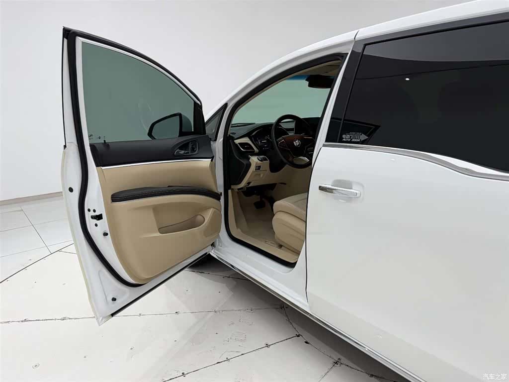 Buick GL8, 2023 13