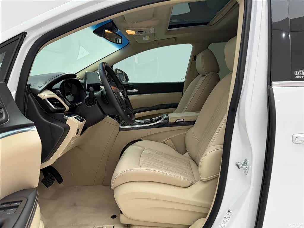 Buick GL8, 2023 15