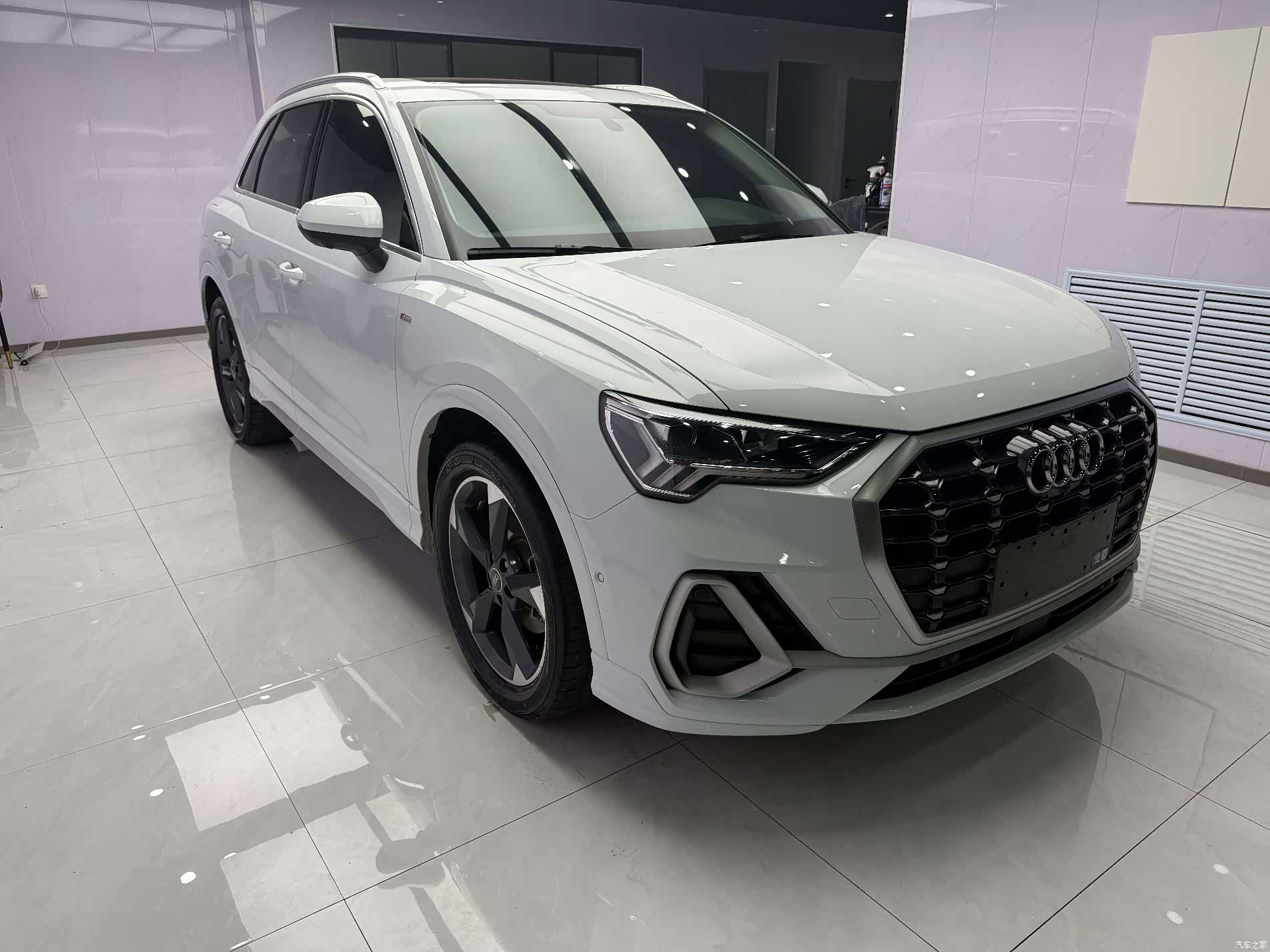 Audi Q3, 2023 6