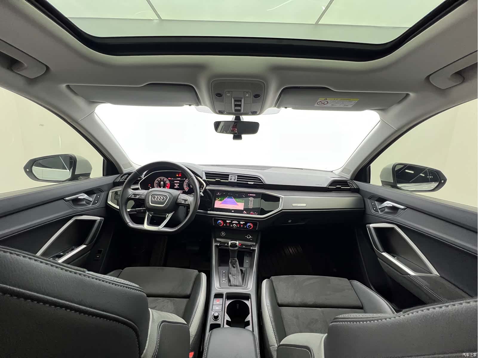Audi Q3, 2023 9