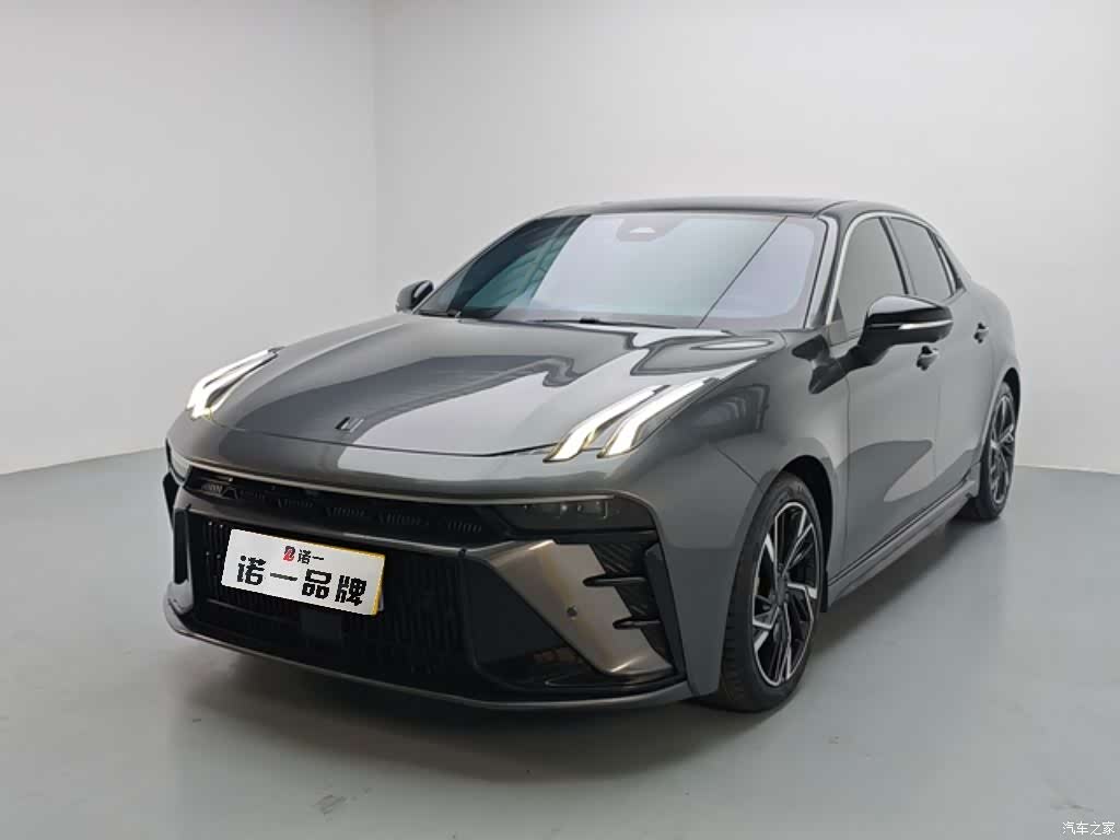 Lynk & Co 02