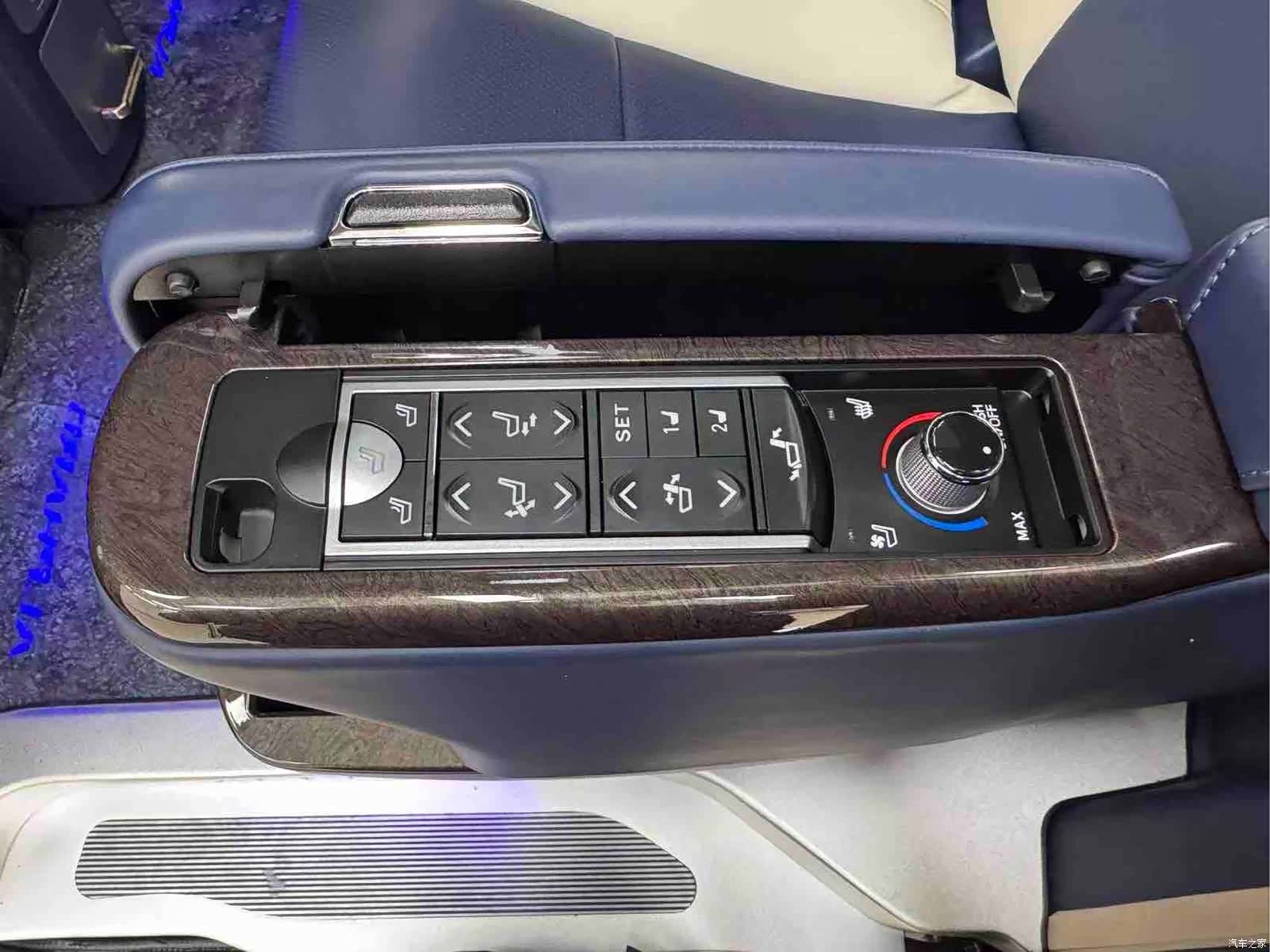 Toyota Alphard, 2012 12