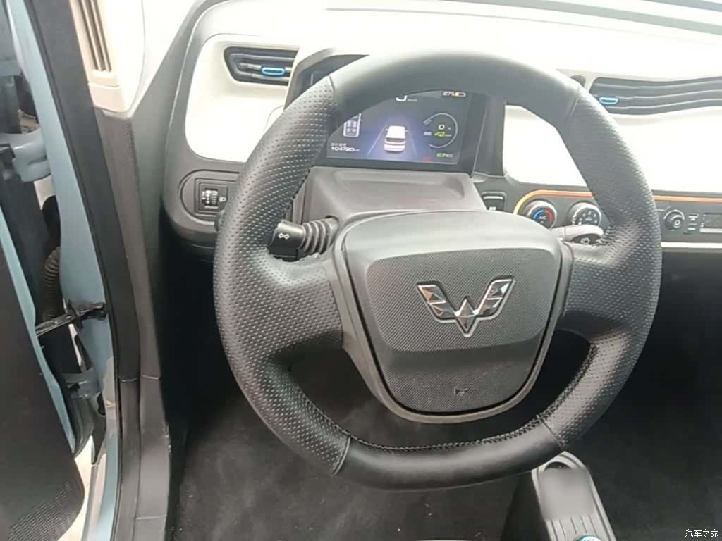 Wuling MINIEV, 2020 11