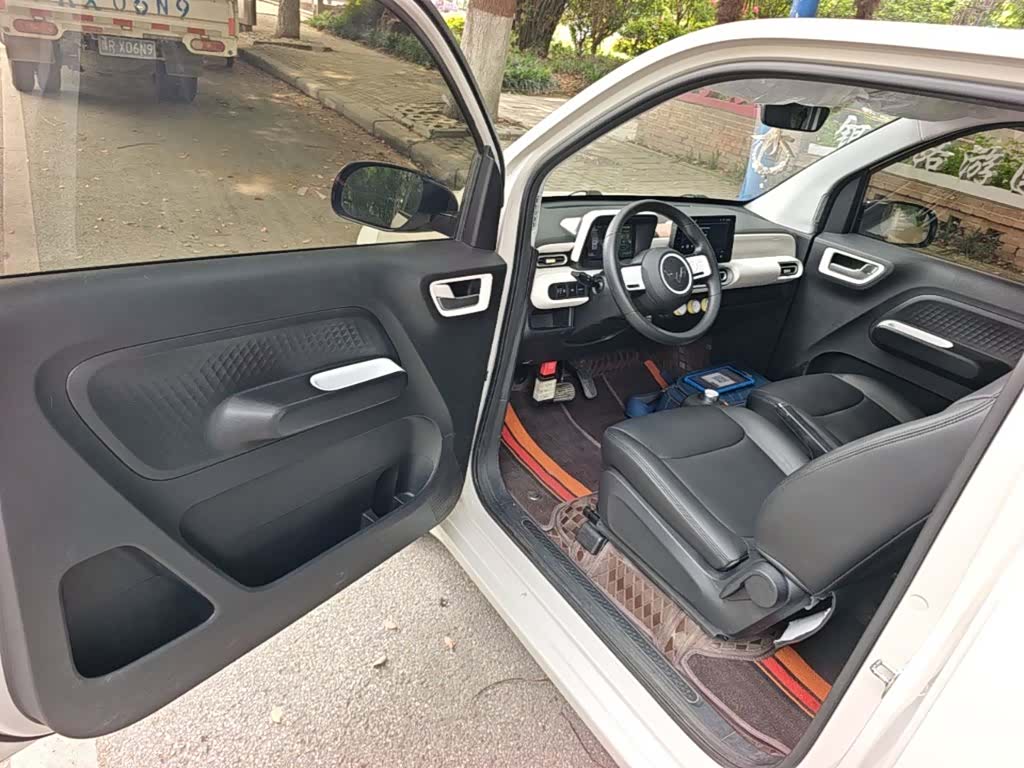 Wuling MINIEV, 2025 12