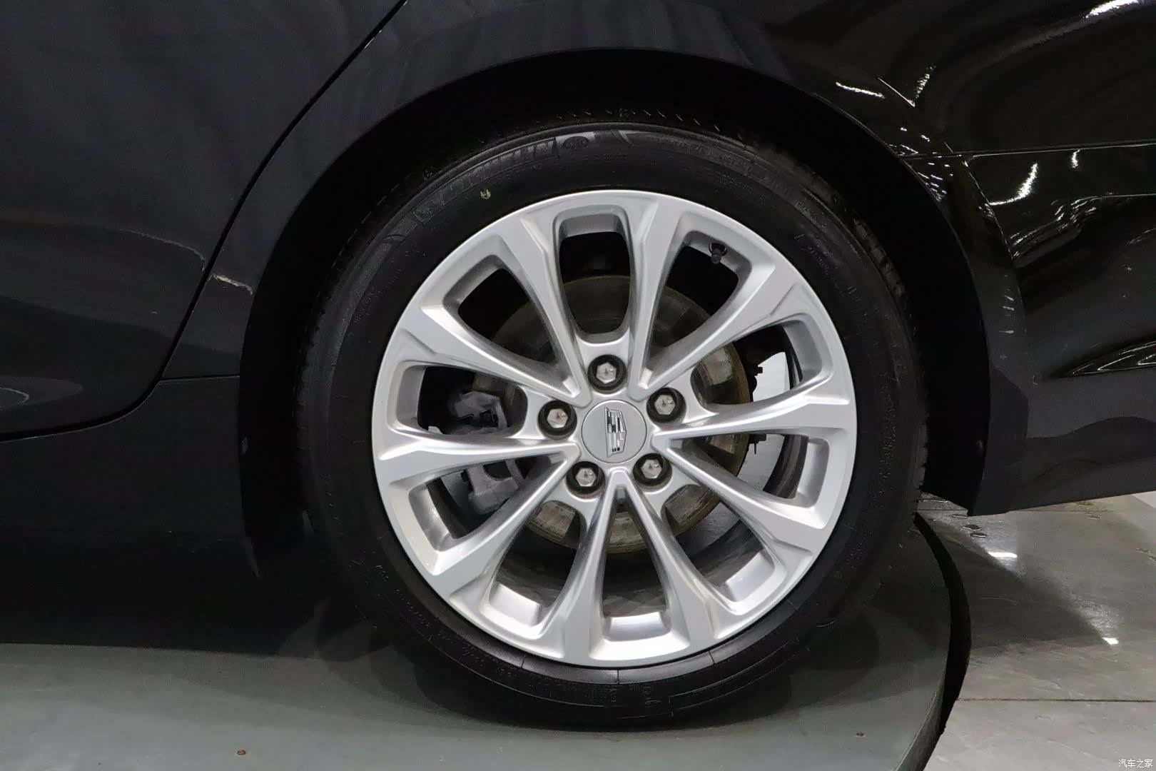 Cadillac CT5, 2023 21