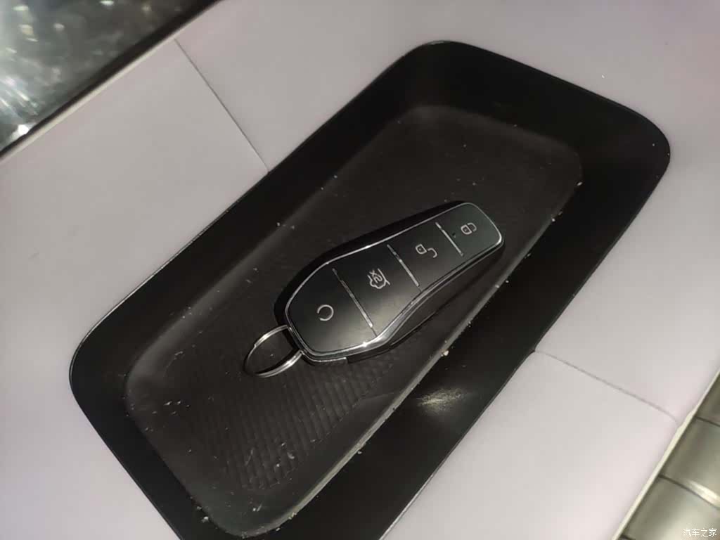 BYD Dolphin, 2022 9