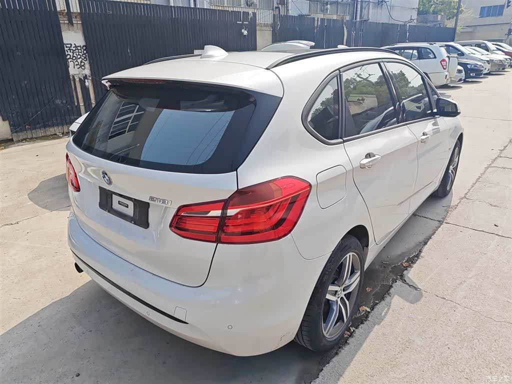 BMW 2 Series, 2018 все фото