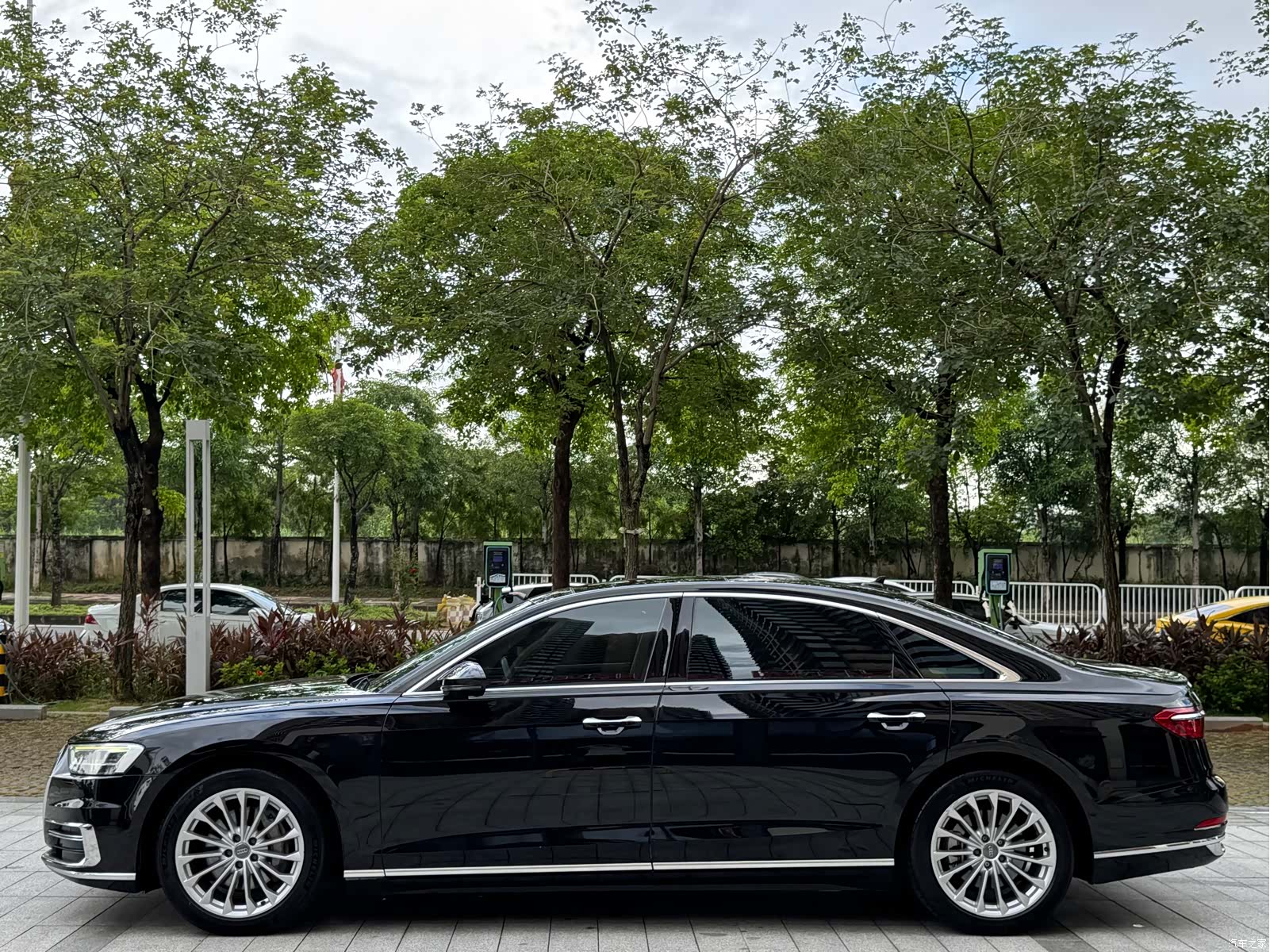 Audi A8L, 2020 13