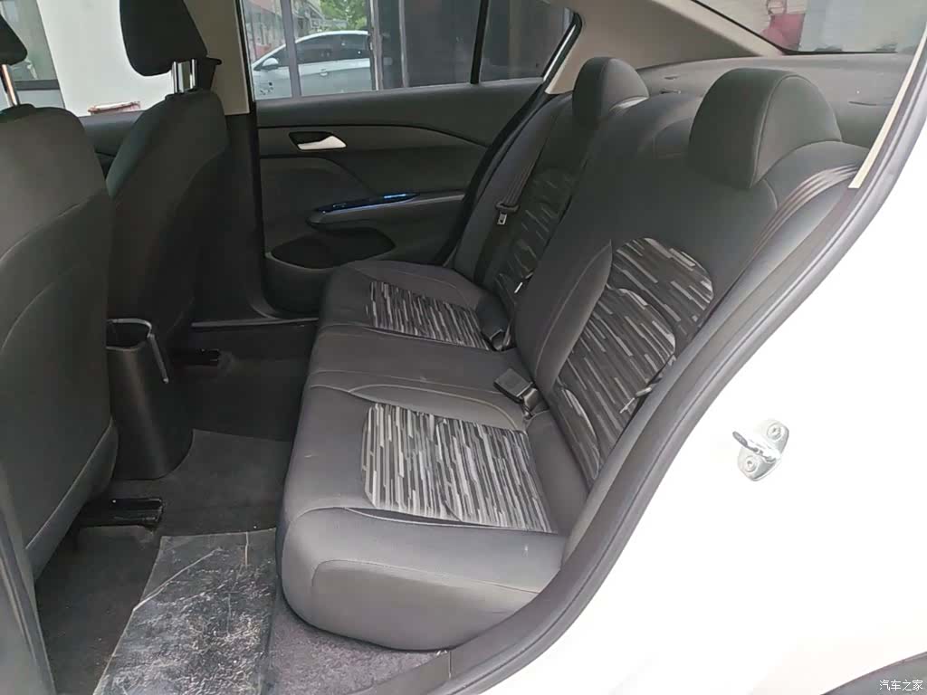 Chevrolet 320, 2019 17