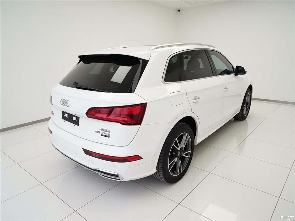 Audi Q5L, 2020 7