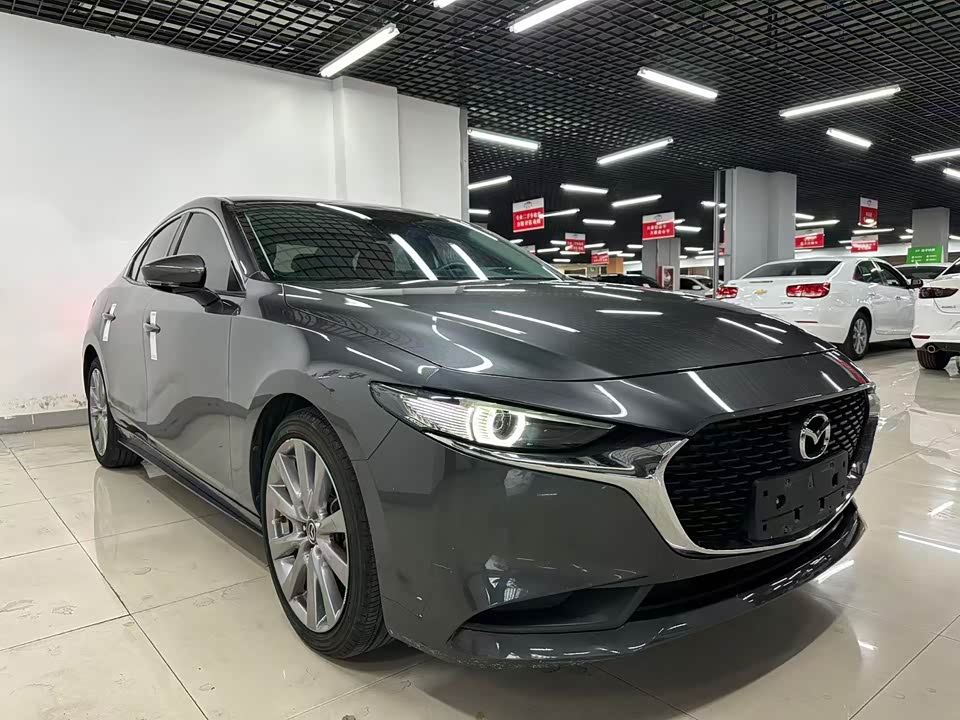 Mazda 3 Angkesaila