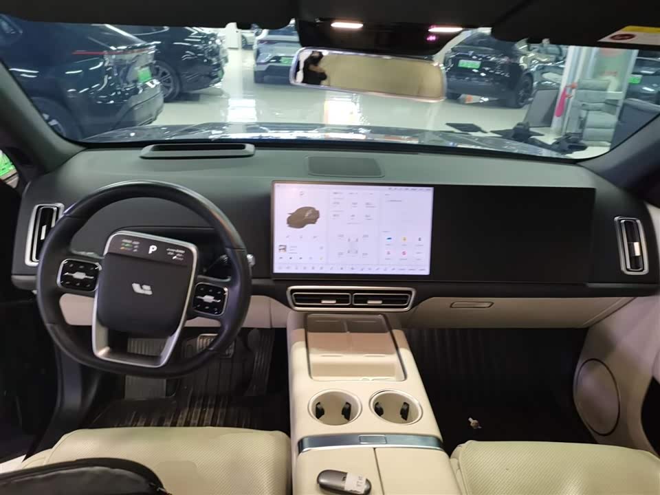 Li Auto Ideal L6