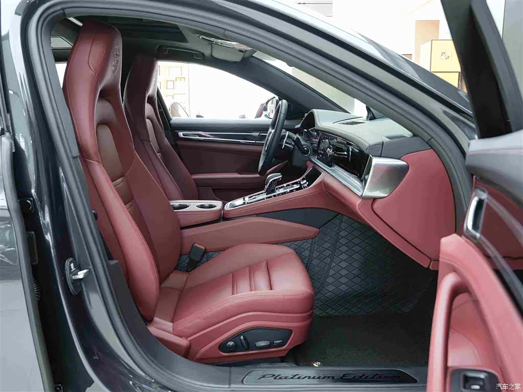 Porsche Panamera, 2023 11