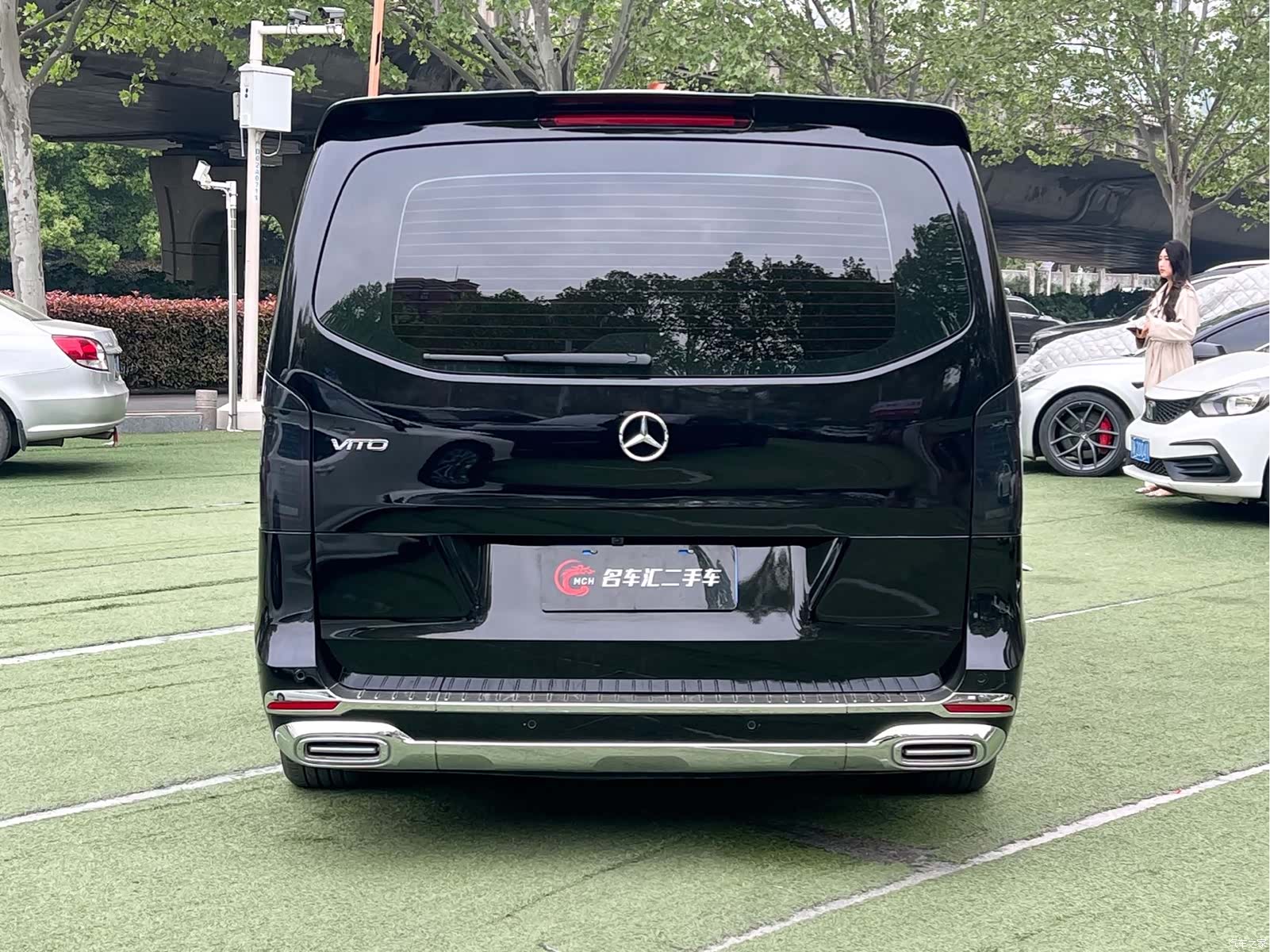 Mercedes-Benz 7, 2024 19
