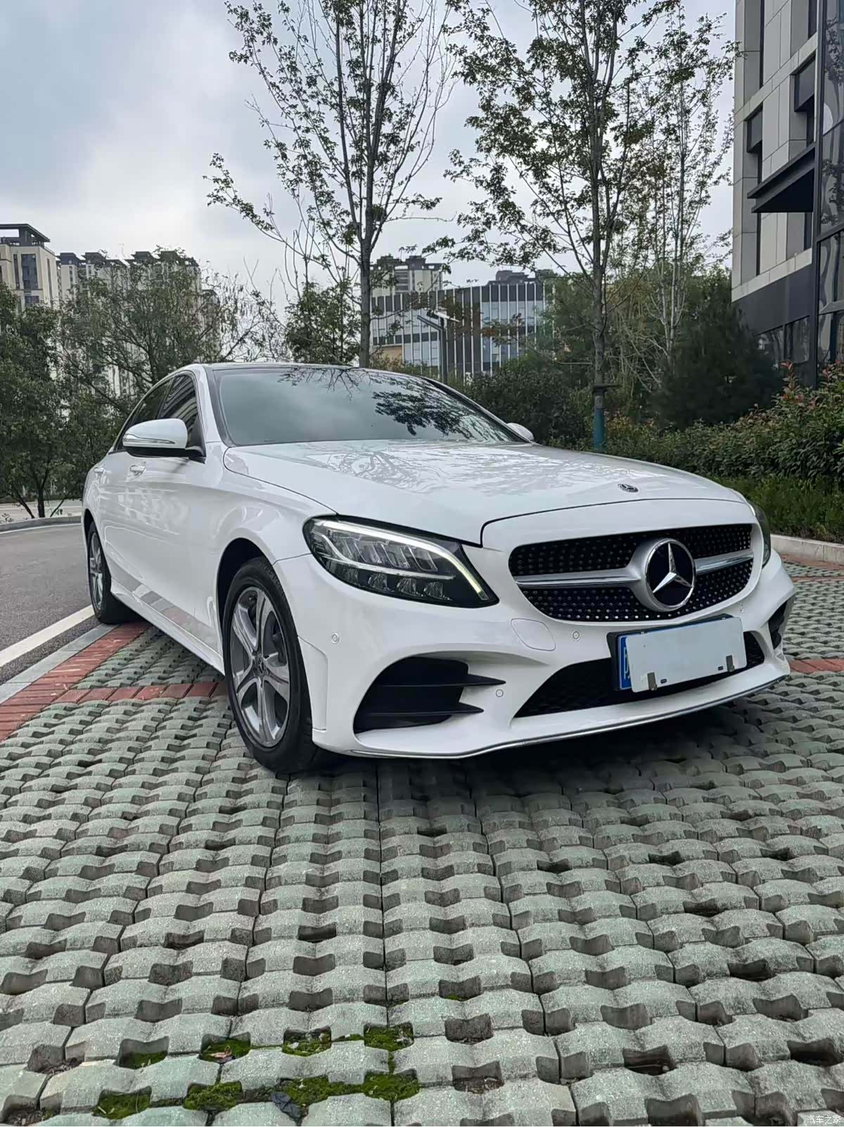 Mercedes-Benz C-Class, 2019 3