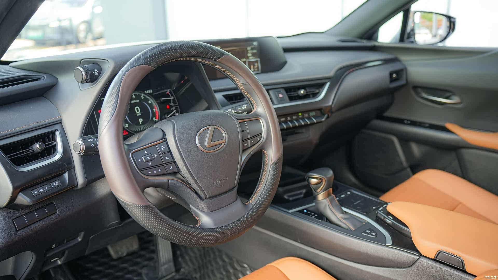 Lexus UX, 2021 9