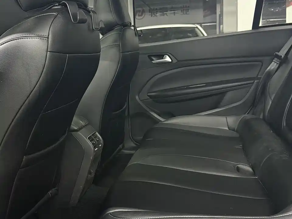 Peugeot 408 Peugeot 408