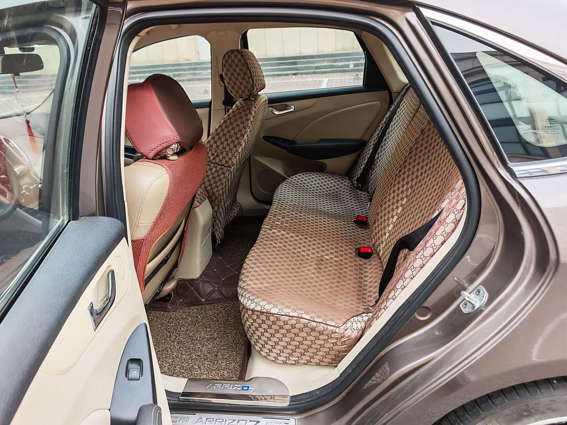 Chery 7, 2015 9