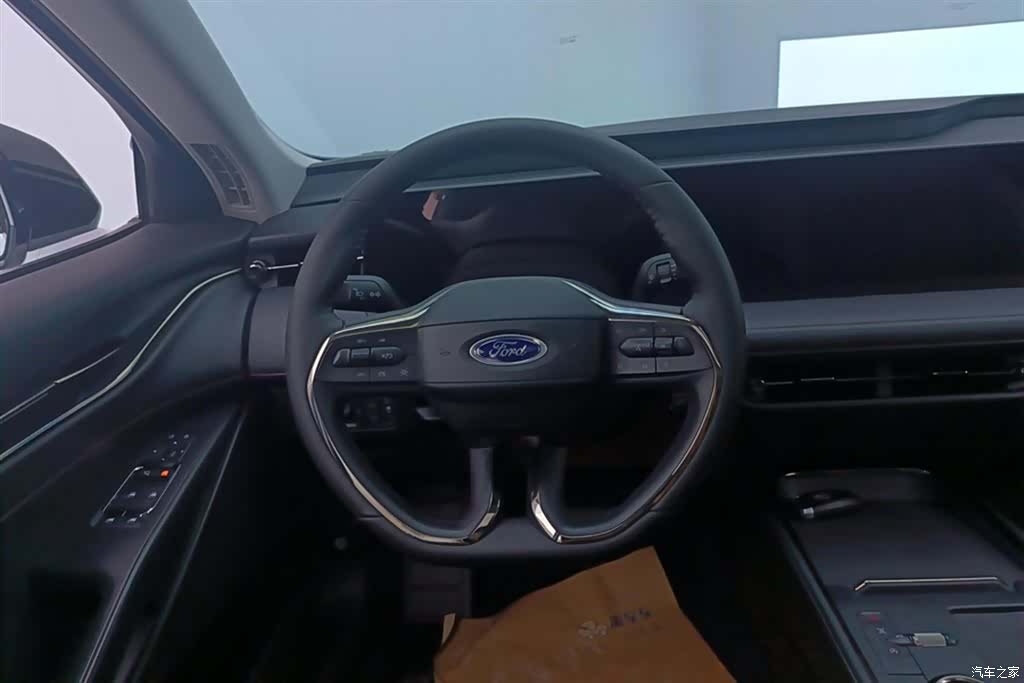 Ford Mondeo, 2023 15