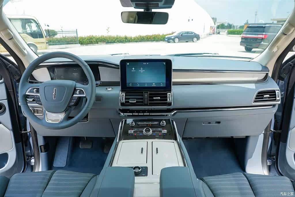 Lincoln Navigator, 2019 8