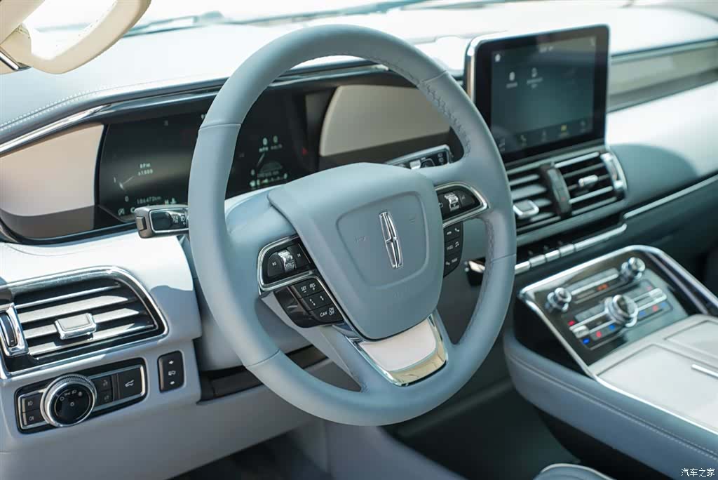 Lincoln Navigator, 2019 15