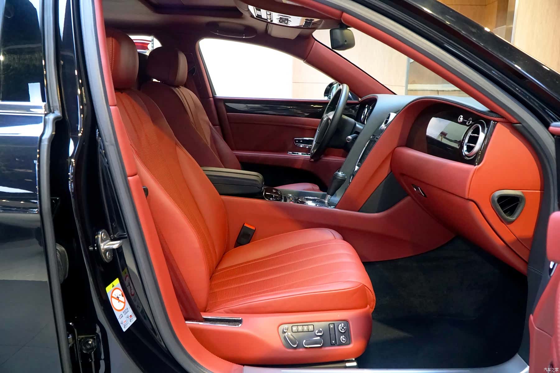 Bentley Flying Spur, 2016 11