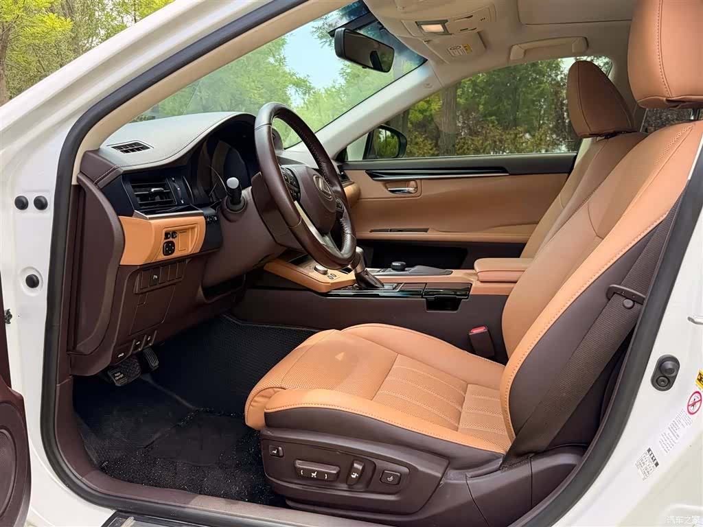 Lexus ES, 2016 9