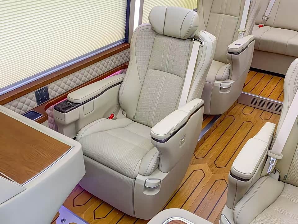 Toyota Costa
