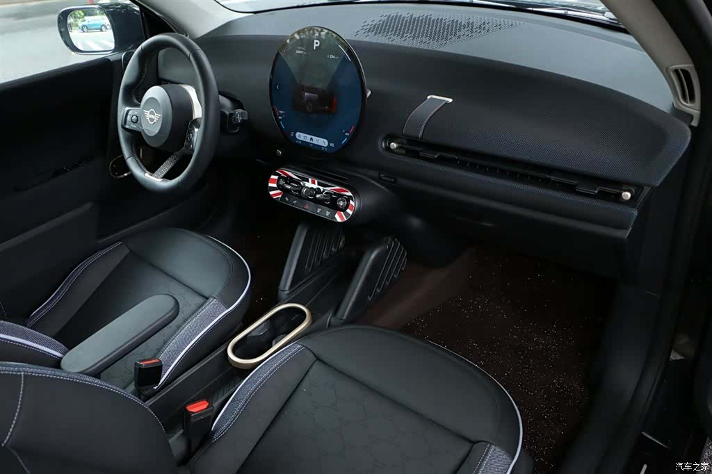 Mini Cooper, 2025 13