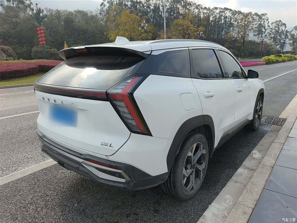 Geely Boyue, 2023 все фото