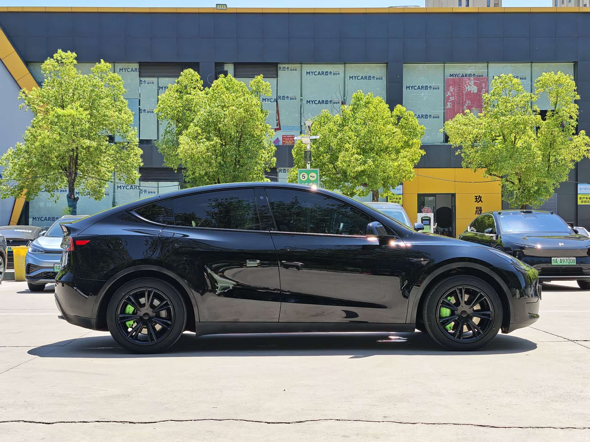 Tesla Model Y, 2023 11