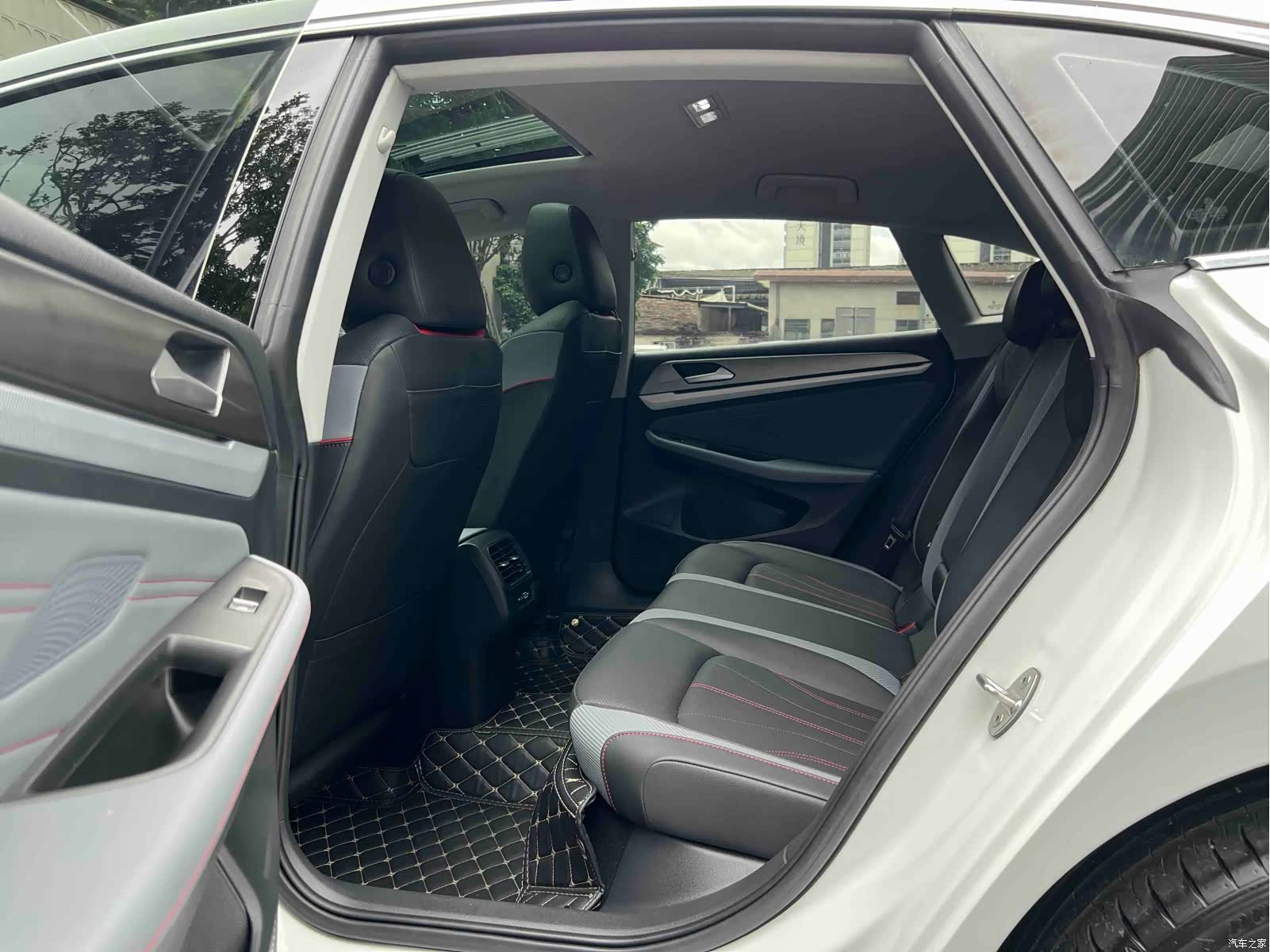Volkswagen Lamando, 2024 11