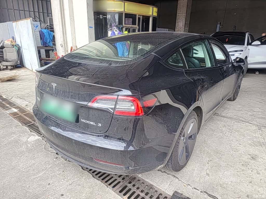 Tesla Model 3, 2023 7