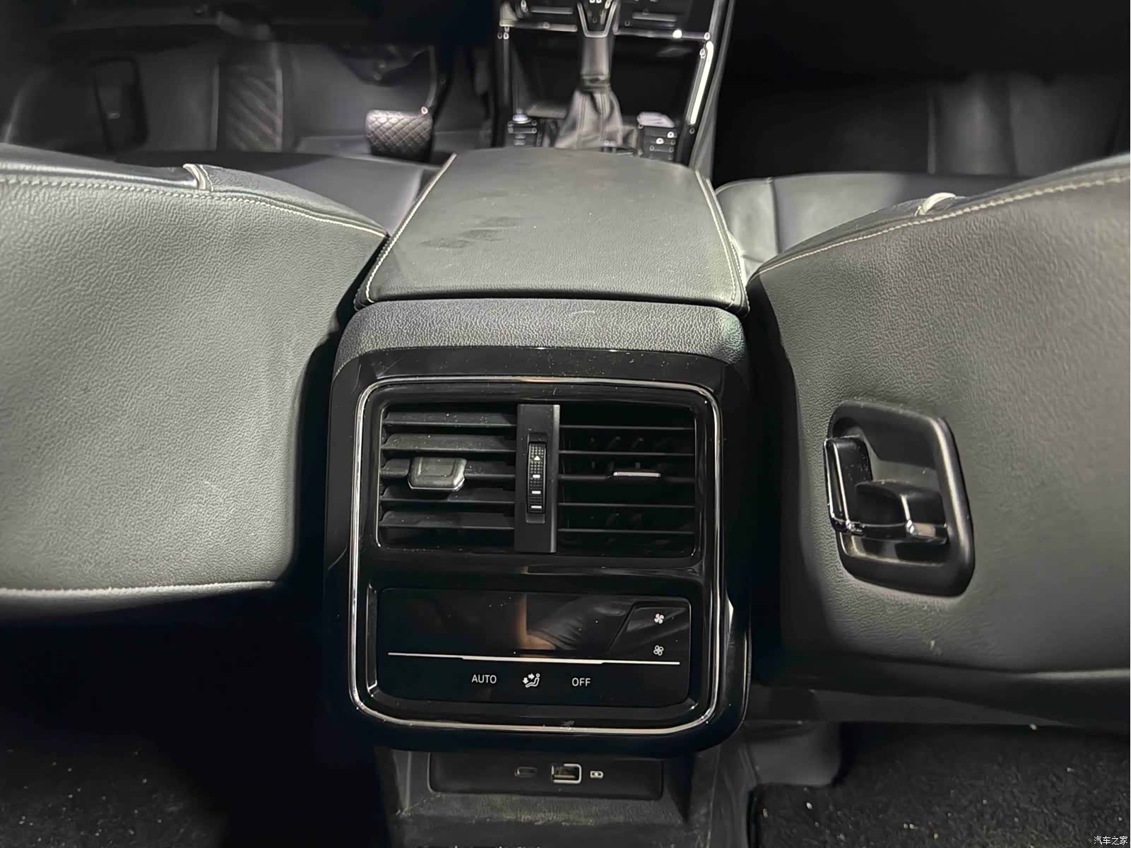 Volkswagen Passat, 2023 10