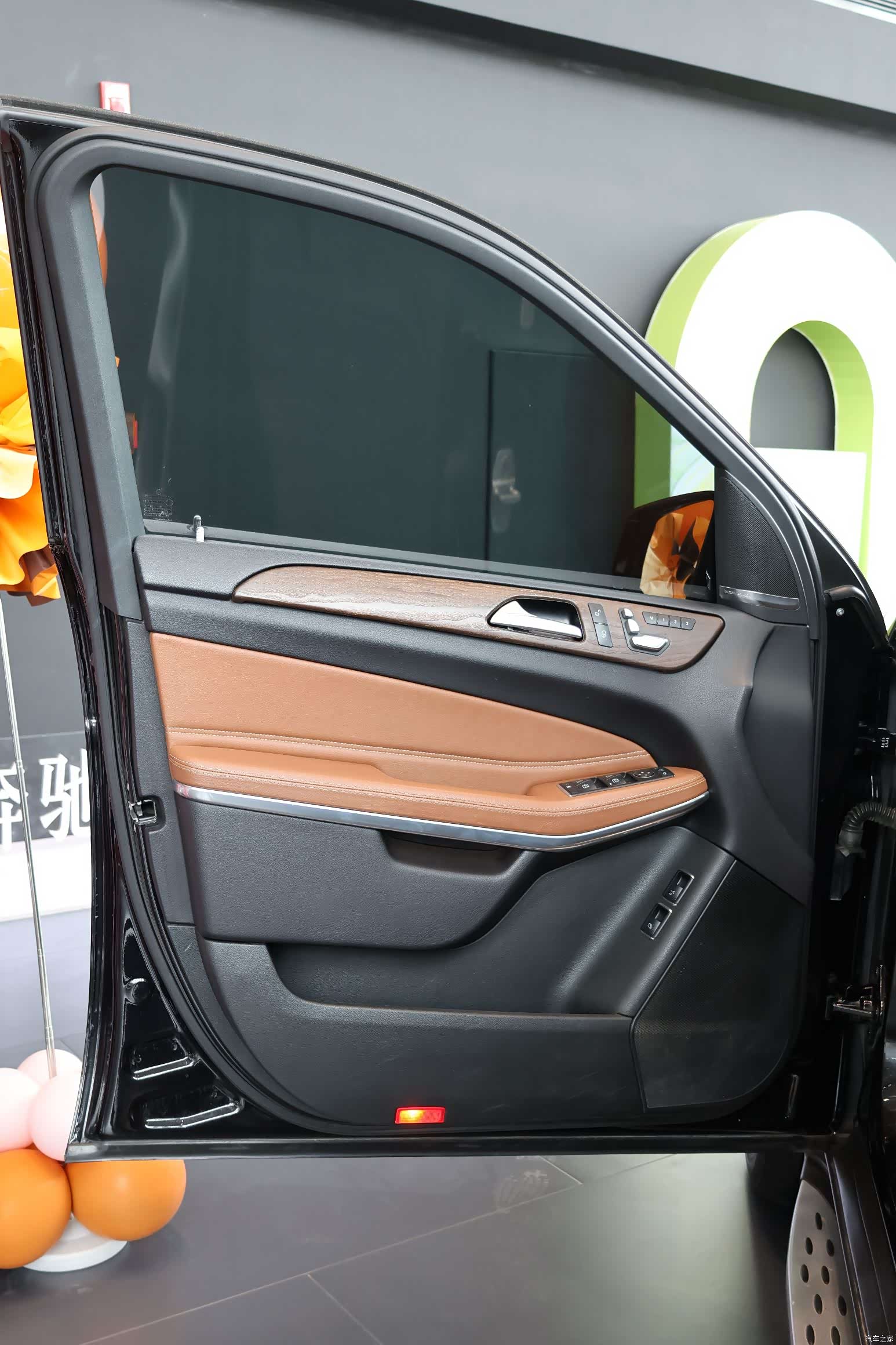 Mercedes-Benz GLS, 2016 12