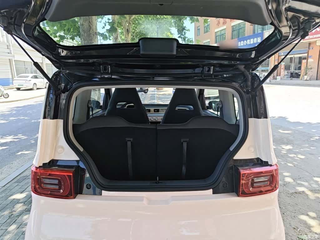 Wuling MINIEV, 2022 19