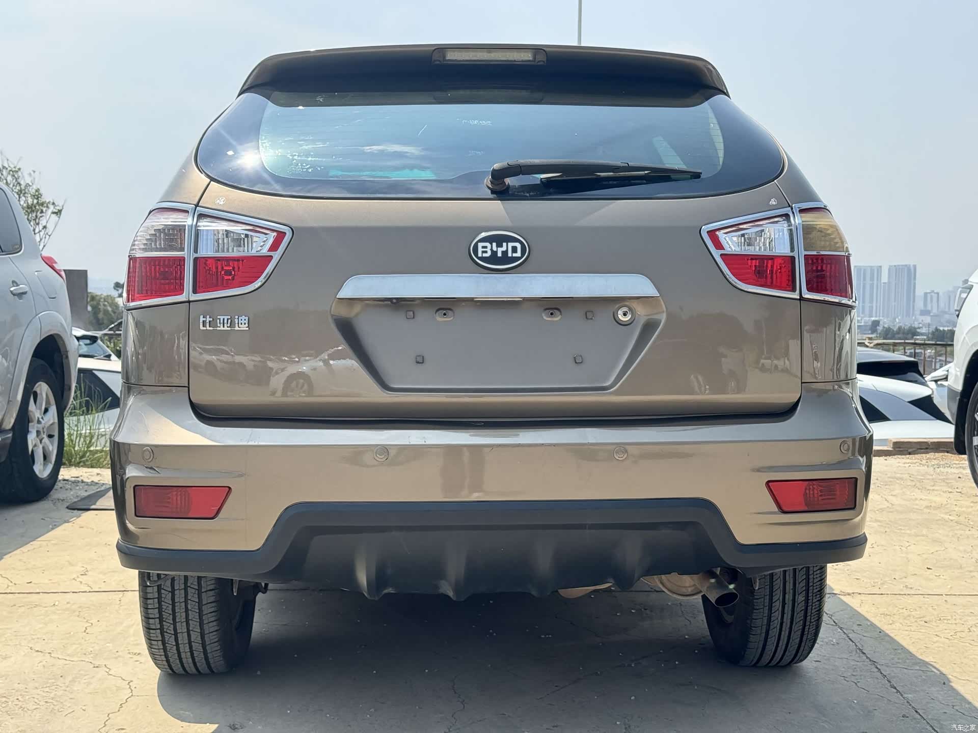 BYD S6, 2012 все фото
