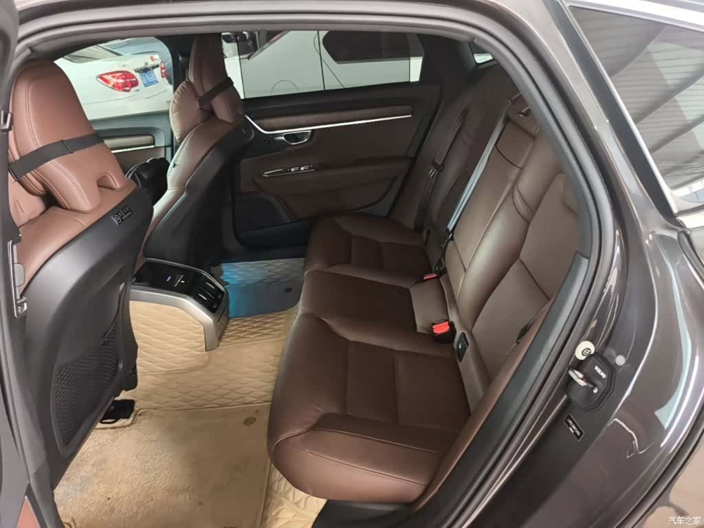 Volvo S90, 2021 17