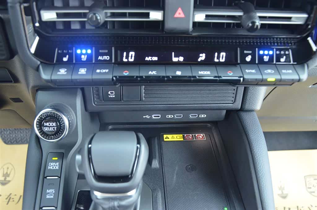 Toyota Prado, 2026 11