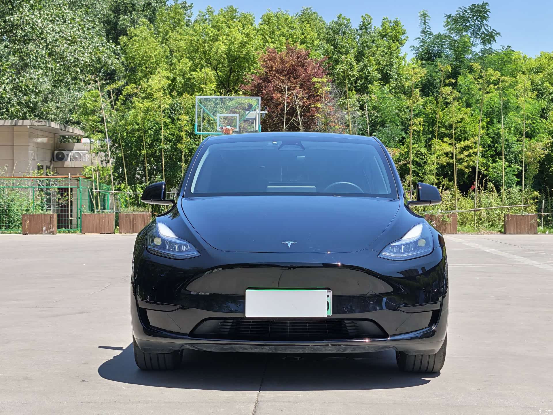 Tesla Model Y, 2023 2