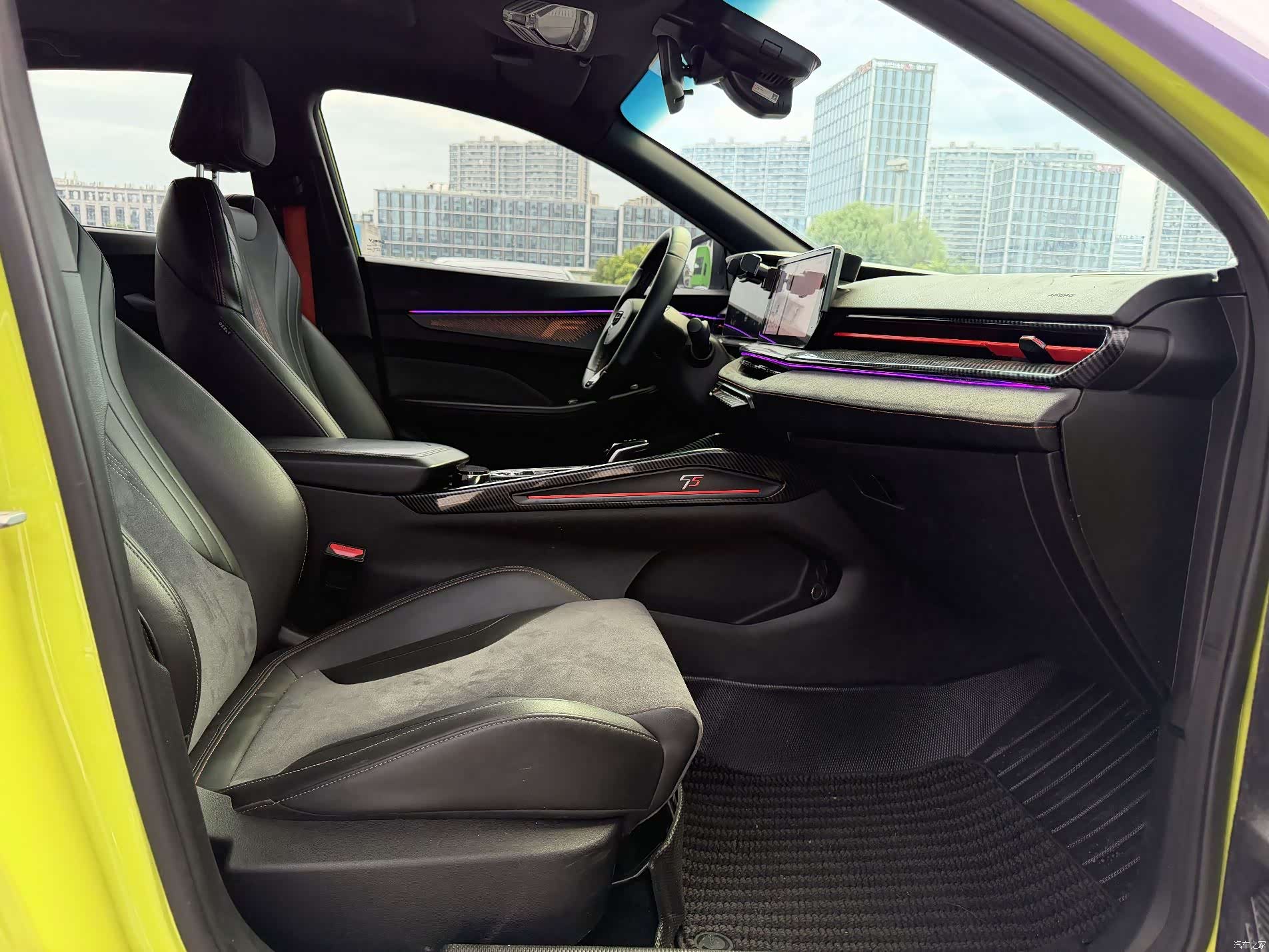 Geely Binray, 2023 8