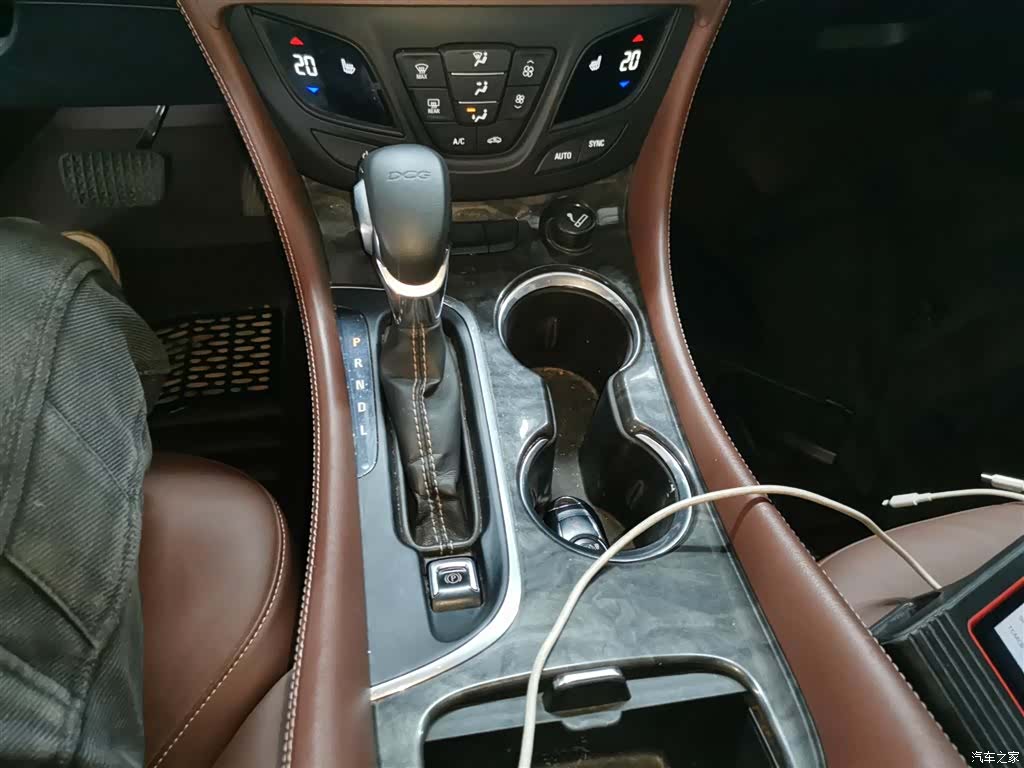 Buick Envision Plus, 2016 10