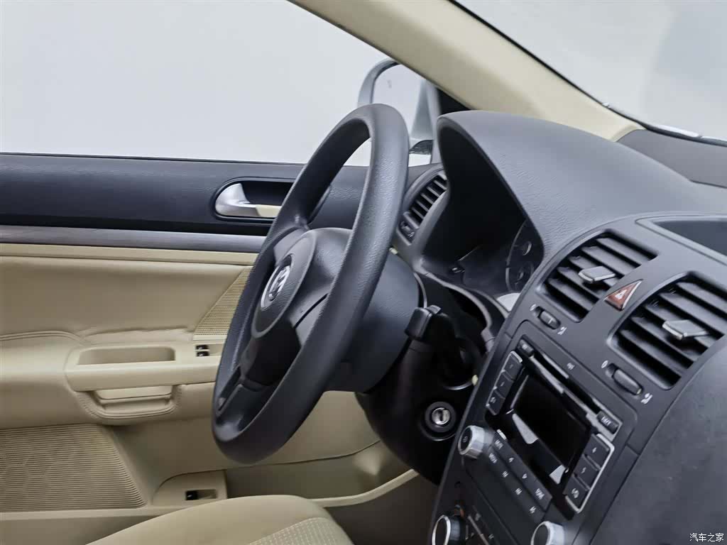 Volkswagen Sagitar, 2011 22